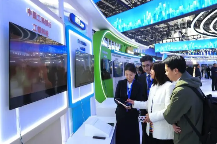 瞄准垂直领域 拥抱生产生活&mdash;&mdash;大模型加速人工智能产业应用观察