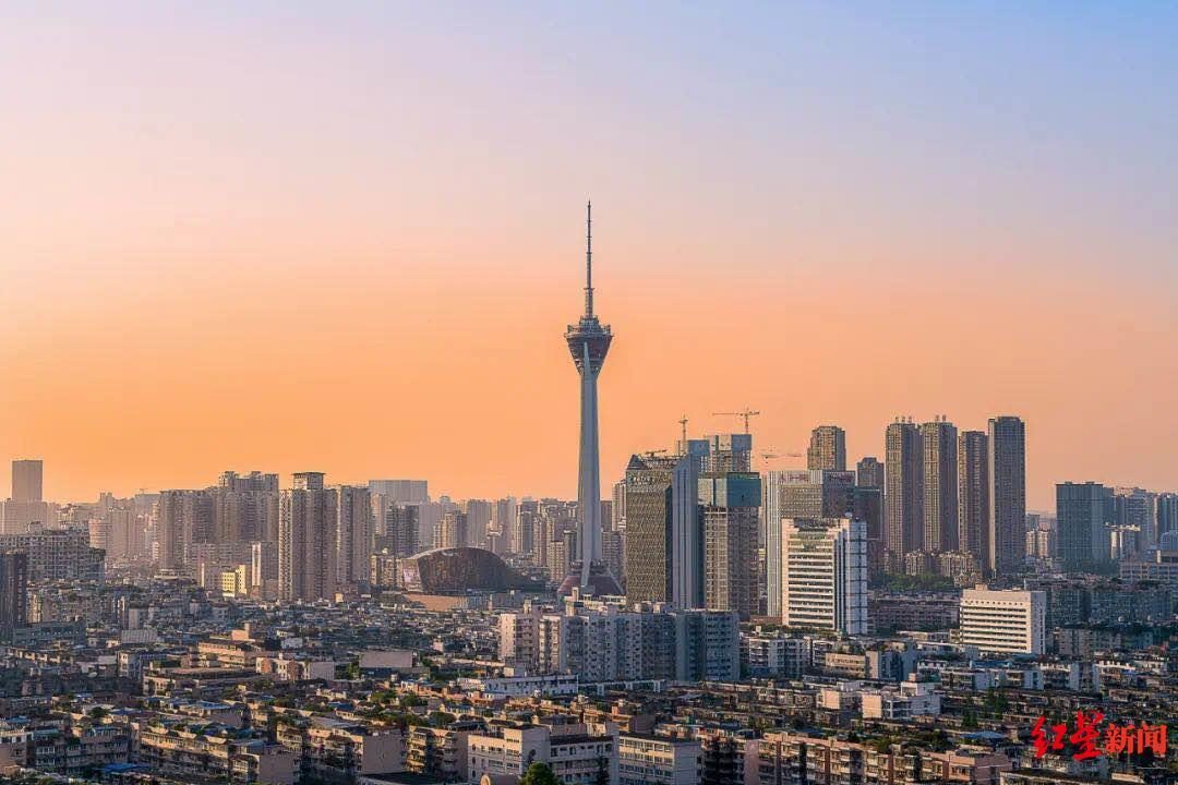 聚焦入境游、赛事经济、人工智能、产业园区&hellip;&hellip;成都团热议省政府工作报告